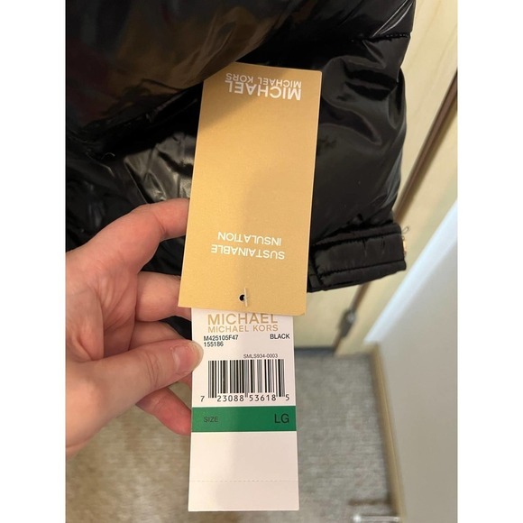 NWT Michael Kors puffer Jacket - Picture 2 of 3
